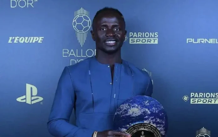 Sadio ManÃ© remporte le prix Socrates au Ballon d'Or 2022